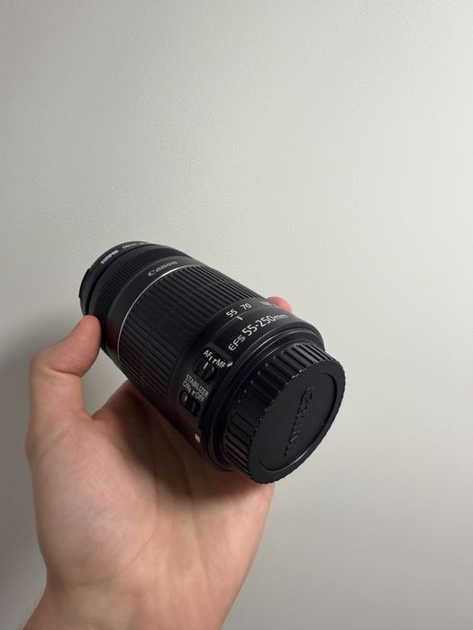 Canon EF-S 55-250mm IS