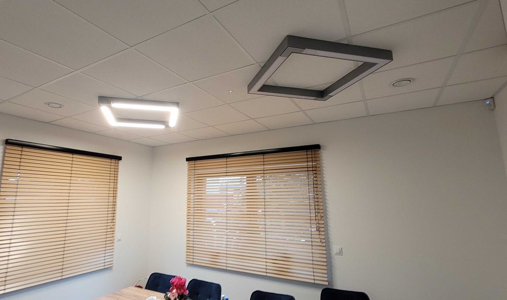 Oprawa VIP Corner LED 31W 3000K OPAL - Lampa biuro / car detailing