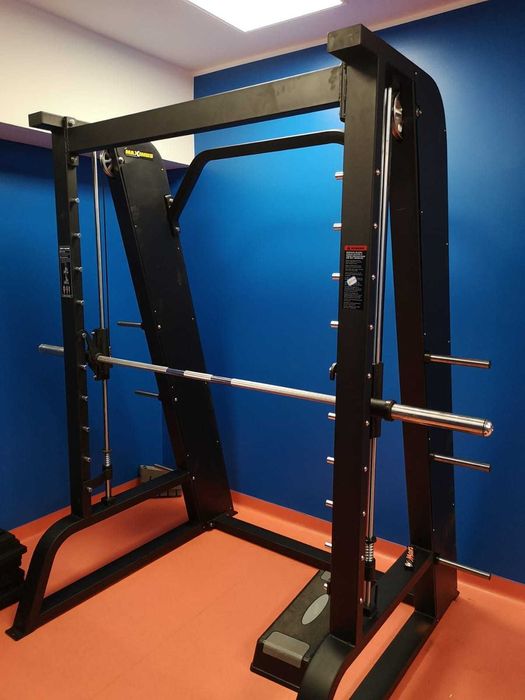 Maszyna smitha -suwnica Nowa FV  siłownia pokój personalny