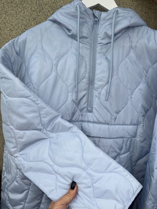 Стьобана демі куртка анорак р. M/L