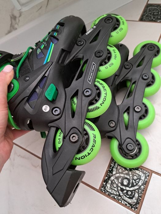 Роликові ковзани REACTION CALAXY