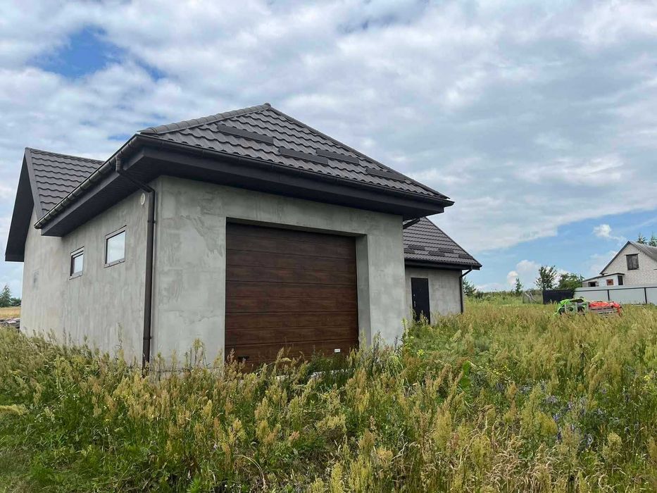 Продаж будинку в селі