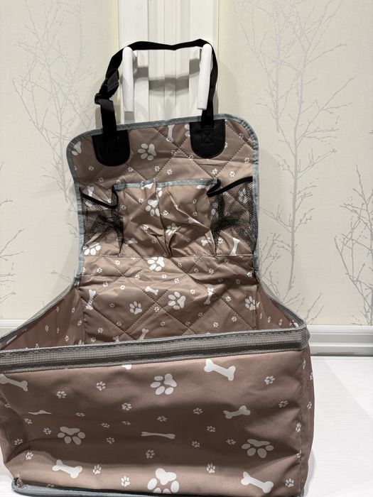 Кошик для собак/котів для автомобіля