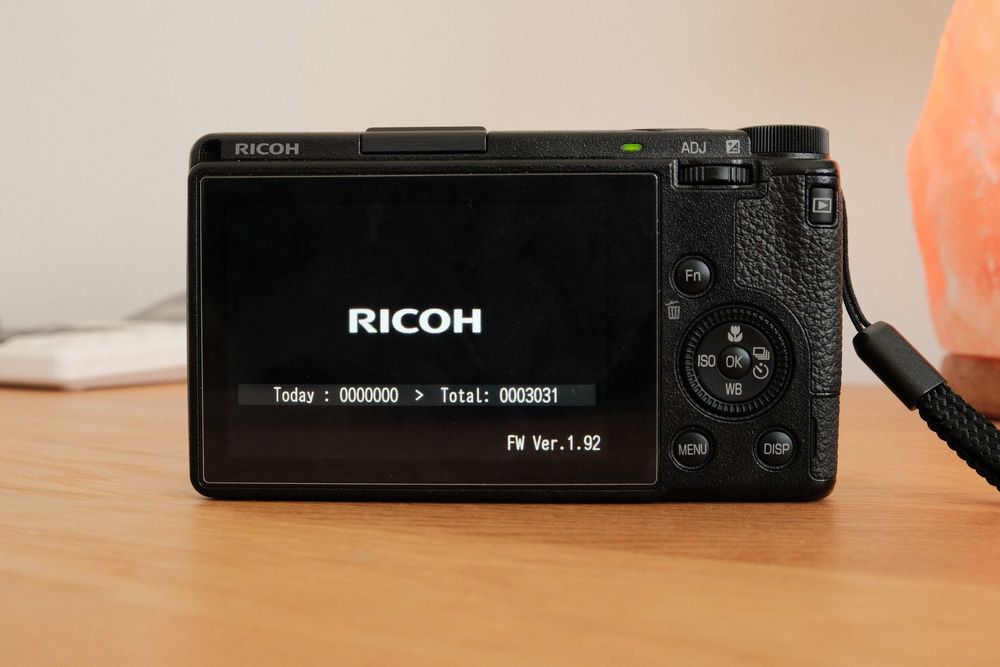 Ricoh GR III (bogaty zestaw, mały przebieg)