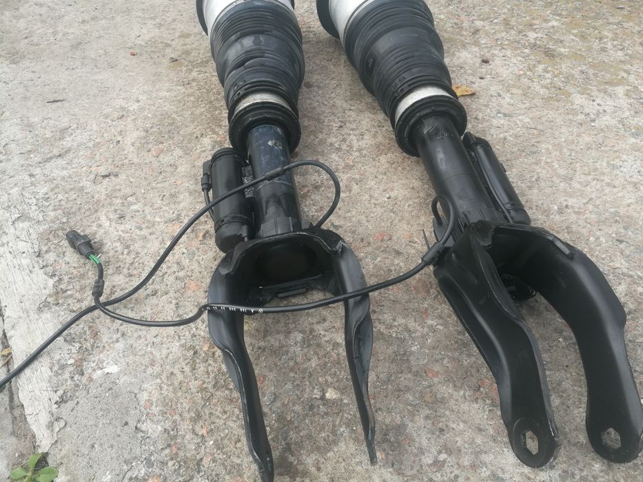 Ремонт шаровых опор,рычагов,амортизатор.