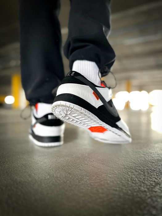 ЛЬВІВ | Nike SB x TIGHTBOOTH Dunk Low Pro Black White 41-45