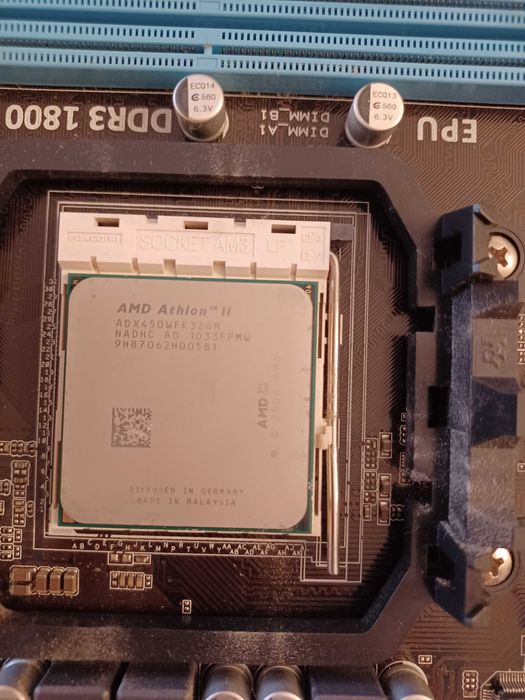Motherboard ASUS M4N68T-M V2 - Socket AM3 + AMD Athlon II