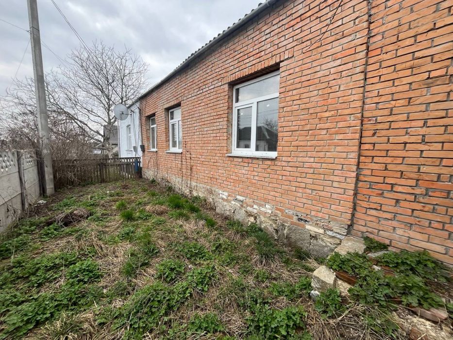 Частина будинку Тараща