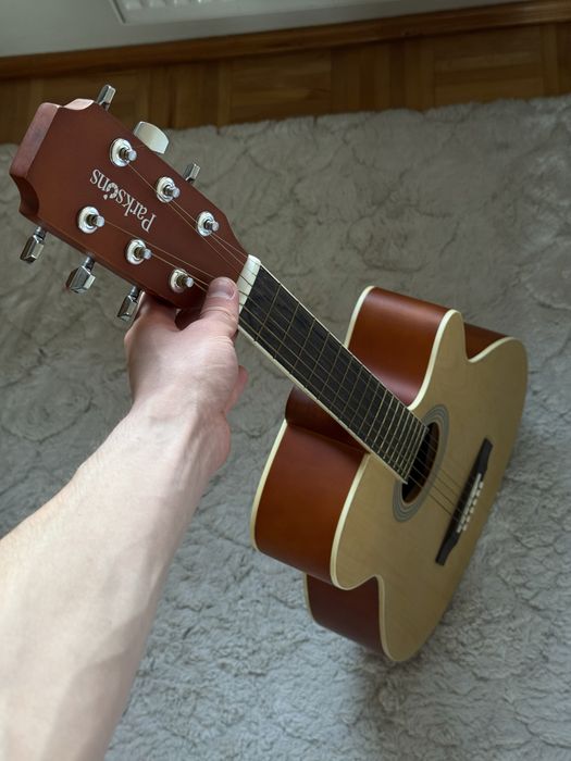 Akustyczna gitara Parksons