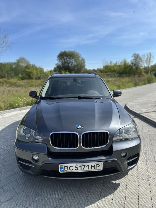 BMW x5 бмв х5 е70 бензин