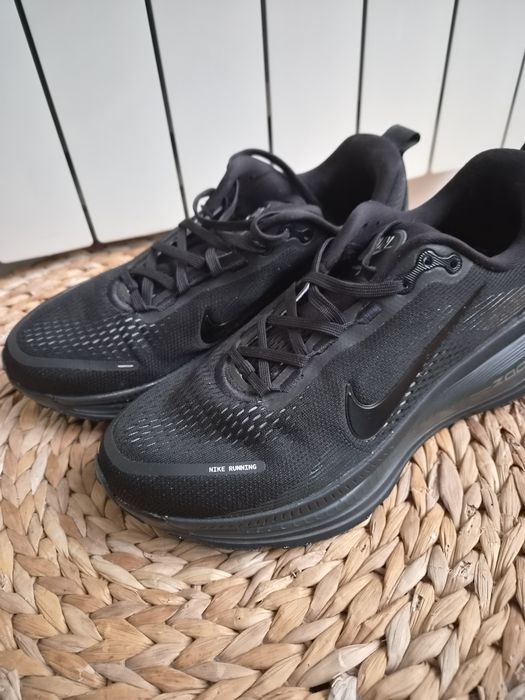 Ténis running  Nike Vomero 18