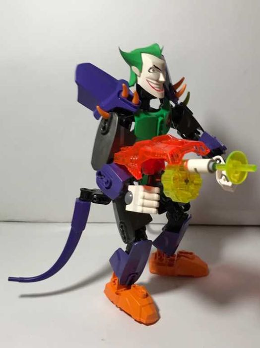 Lego Batman Super Heroes 4527 Joker