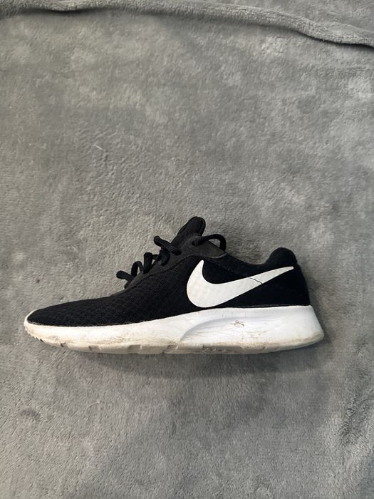 Кросівки найк розмір 38 оригінал