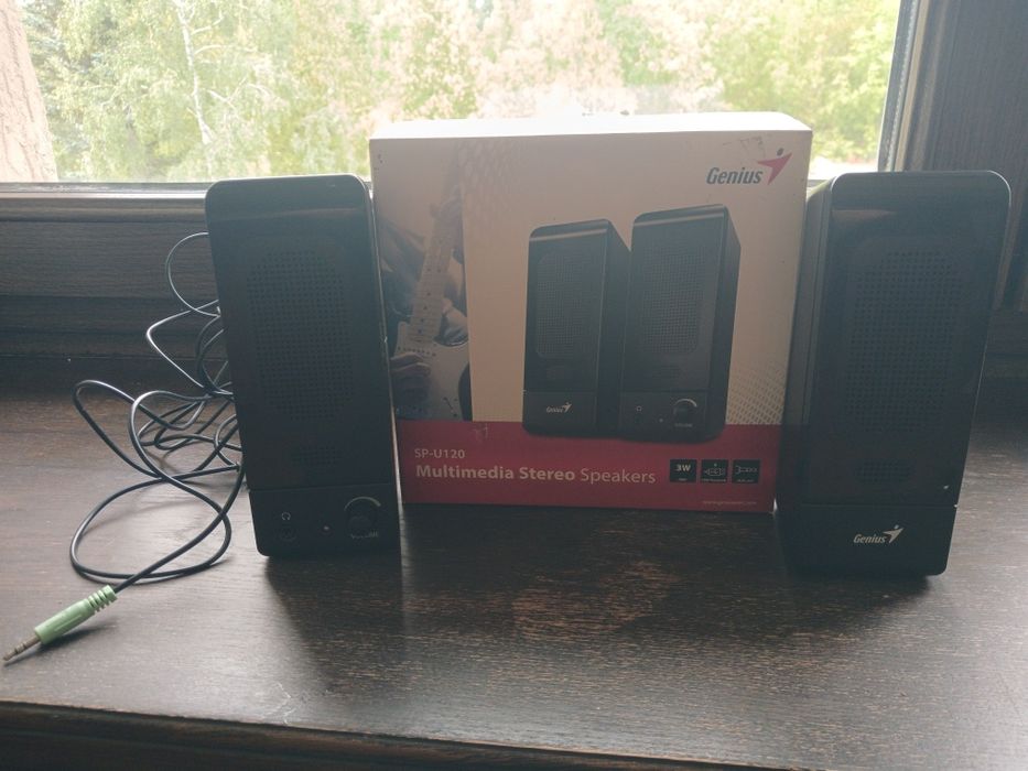 Продам мониторы и аксессуары б/у