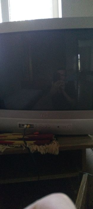 Телевизор JVC 400 грн