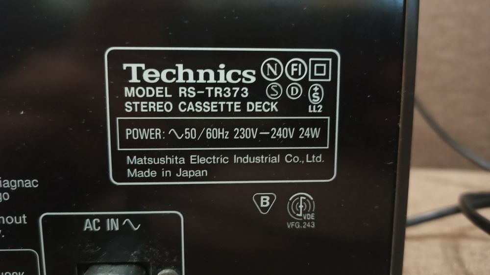 Technics RS-TR373 – sprawny magnetofon kasetowy stereo