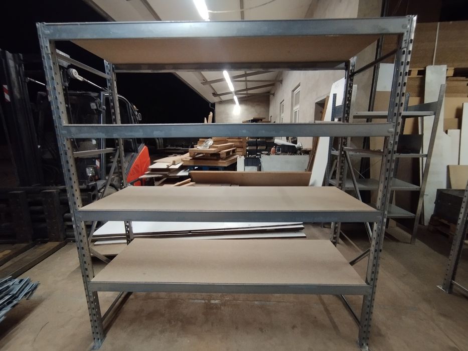 Regał regały stow do kontenera garażu