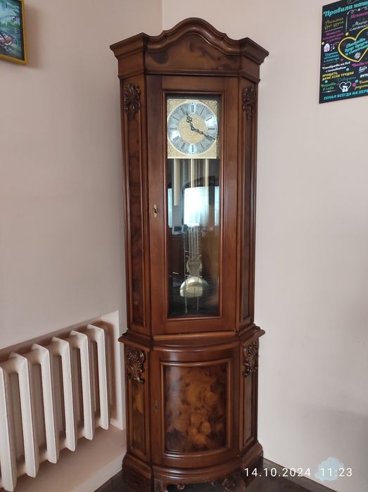 Напольные часы Италия