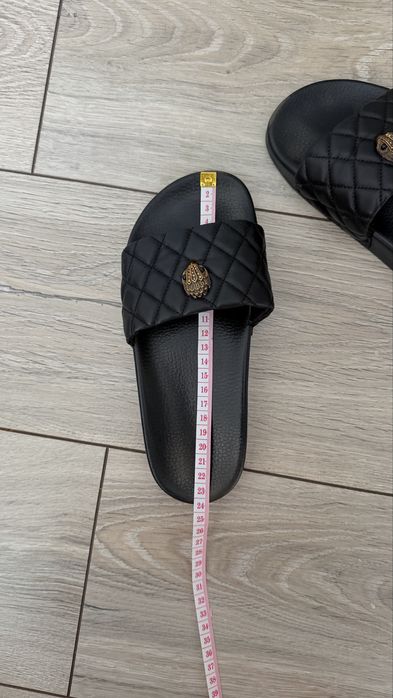 Шльопанці Kurt Geiger