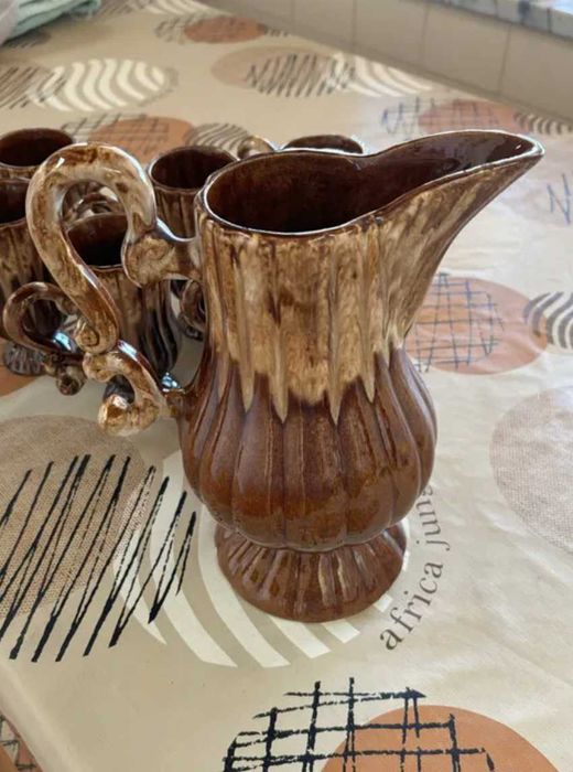 Conjunto jarra + 6 copos com asa