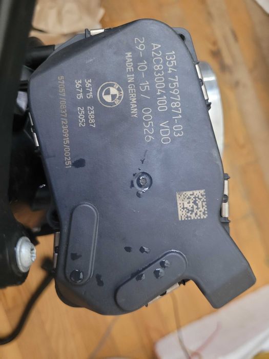 Колектор впускний в зборі для BMW з двигуном N55 ориг. № 757691110