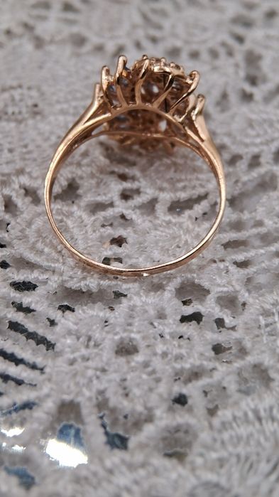 Золота каблучка 585