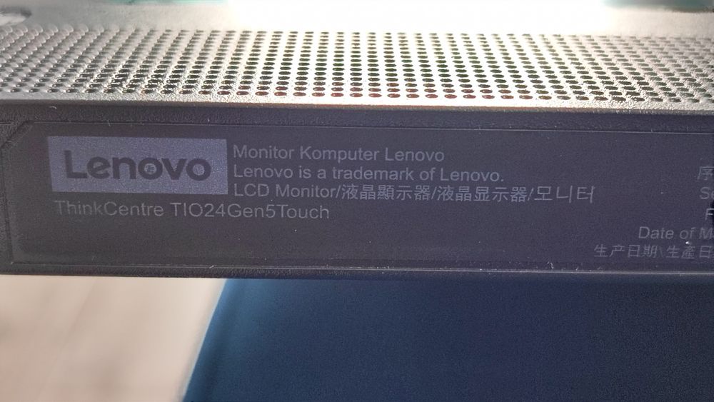 LENOVO ThinkCentre TIO24 Gen 5 23.8inch Touch