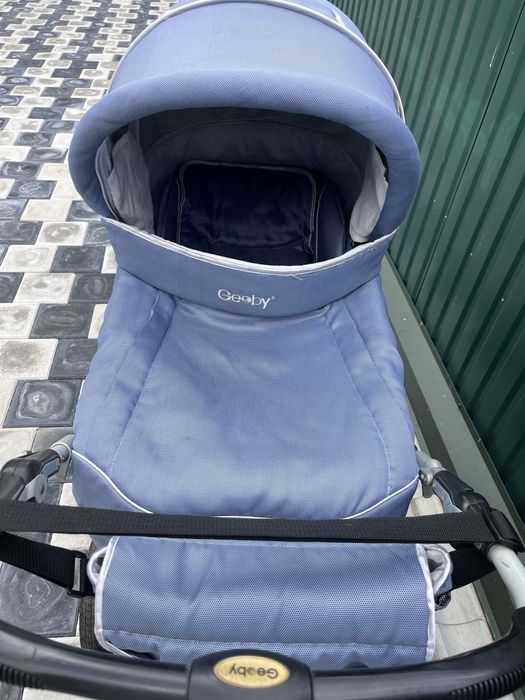 Коляска Geobi з алюміневою рамою