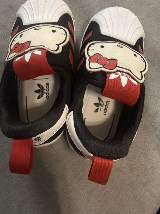 Кросівки дитячі adidas