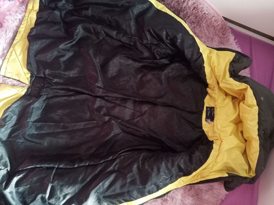 Куртка жіноча зимова 42 р(хакі)