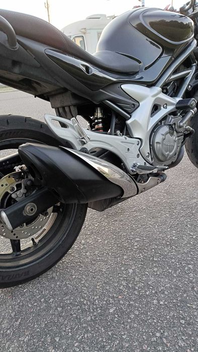 SUZUKI GLADIUS 650 (SV650) 2011 – Motor Lendário e de Fiabilidade Extrema