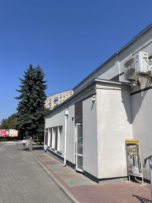 Оренда комерційного приміщення на пр. Злуки ЖК Говард