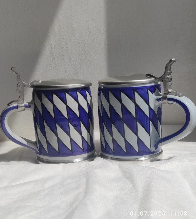 Кухоль пивний (Stein) з високоякісної кераміки та  олов'яною кришкою. Ручне виготовлення. Баварія.