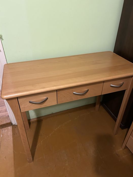 Meble dębowe (komoda i konsola przyścienna)