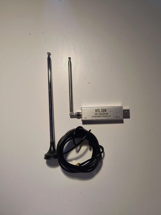 Odbiornik szerokopasmowy RTL-SDR V3