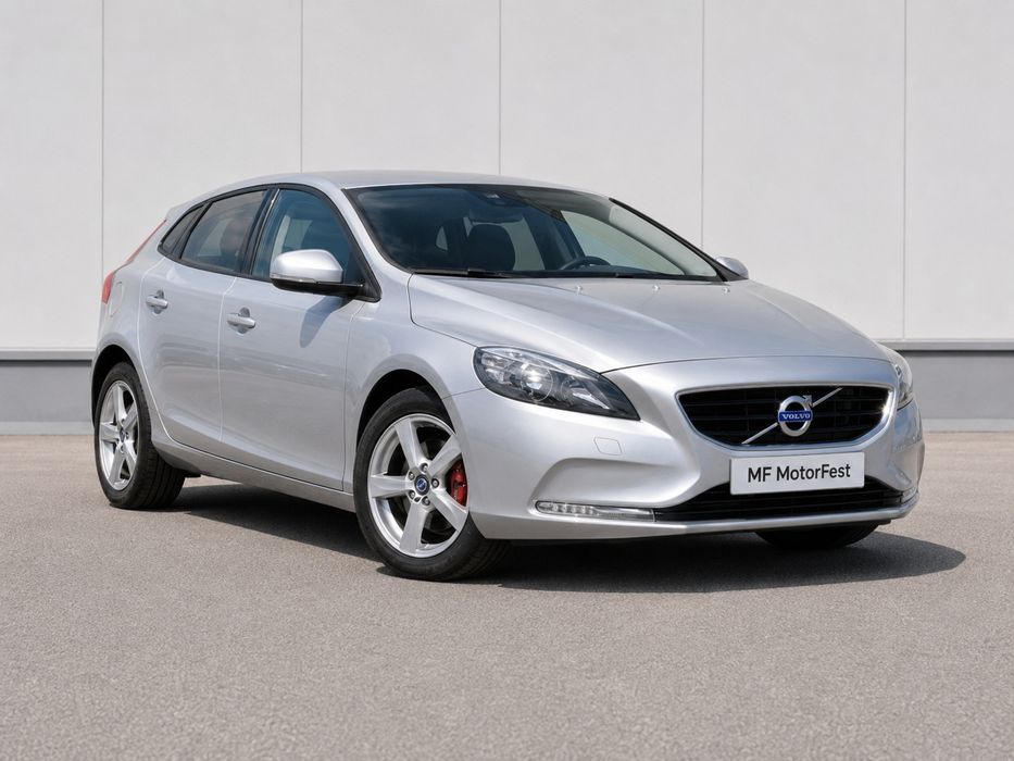 Volvo V40 2.0 D2 Momentum 2016 - Poucos kms
