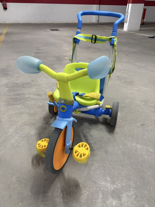 Triciclo Evolutivo Imaginarium 3 em 1 com Pega de Empurrar