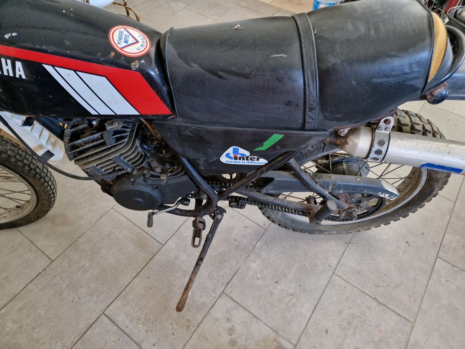 Moto Yamaha DT 125