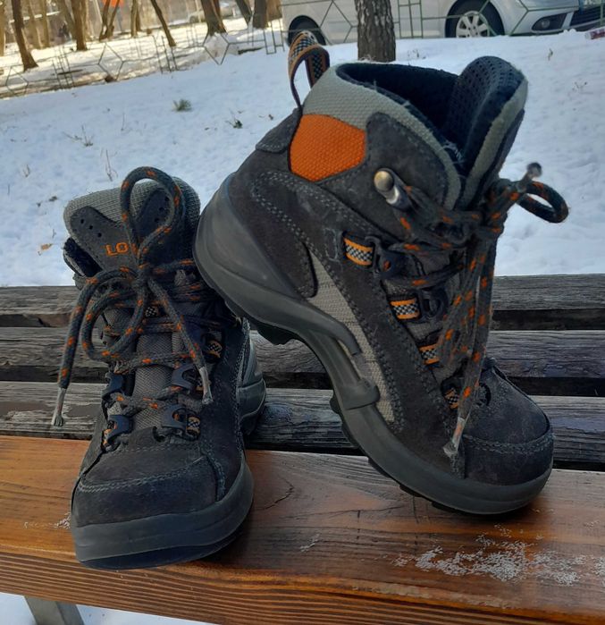 Треккінгові черевики Lowa, р. 27-28