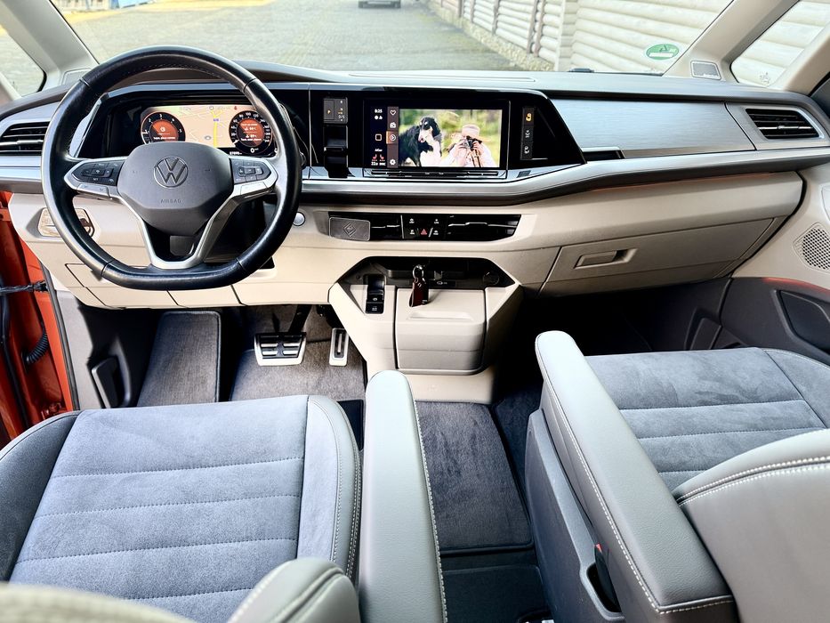 Продам VW MULTIVAN T-7 2022