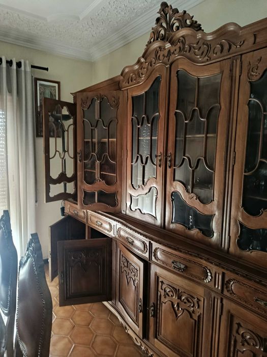 Vendo móvel em muito bom estado, ótimo para arrumos e decoração
