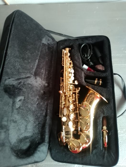 Saxofone soprano curvo iniciante