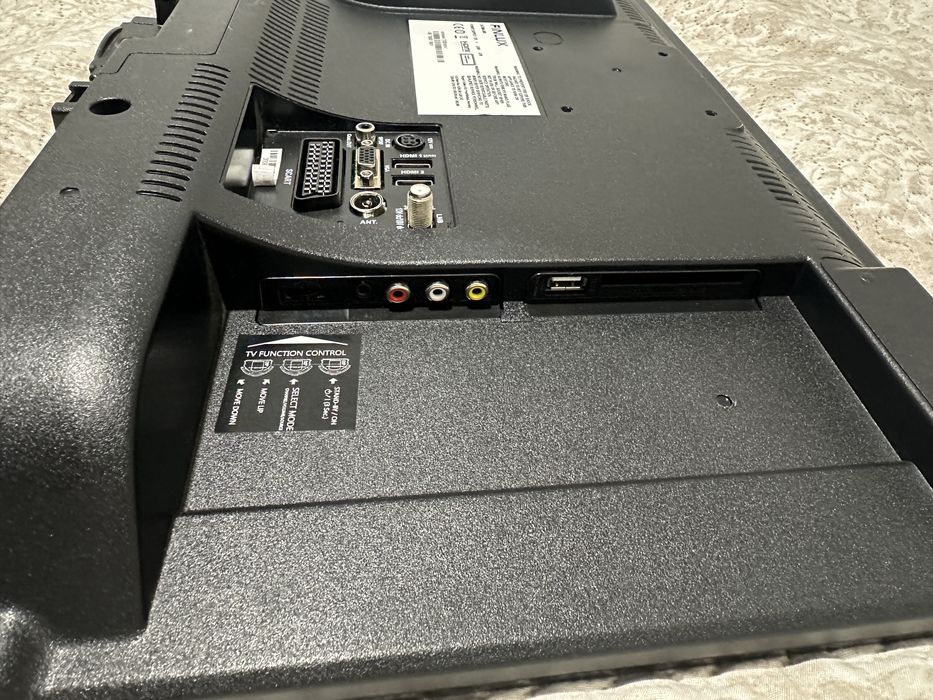 Tv Finlux 24” DVD Smart 12v DC