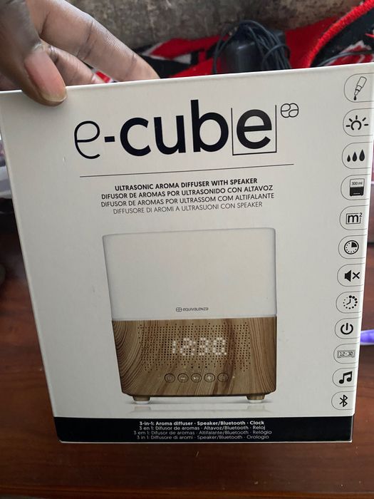 Difusor de Aromas / Ultrasonic AROMA DIFFUSER WITH SPEAKER