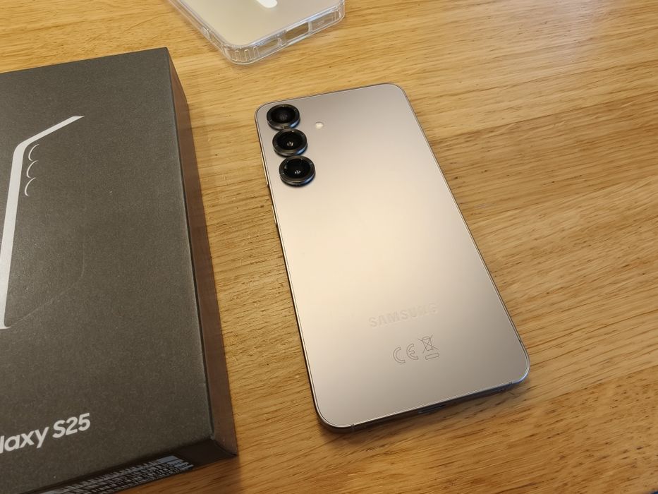 Samsung Galaxy S25 12/256Gb 5G gwarancja