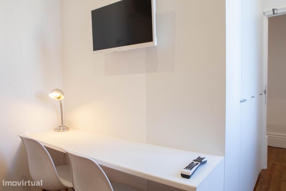 Quarto - localizado em Paranhos Porto