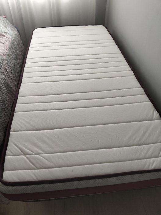 Cama individual como nova