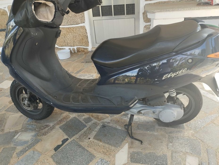 Moto  Peugeot 50 cc