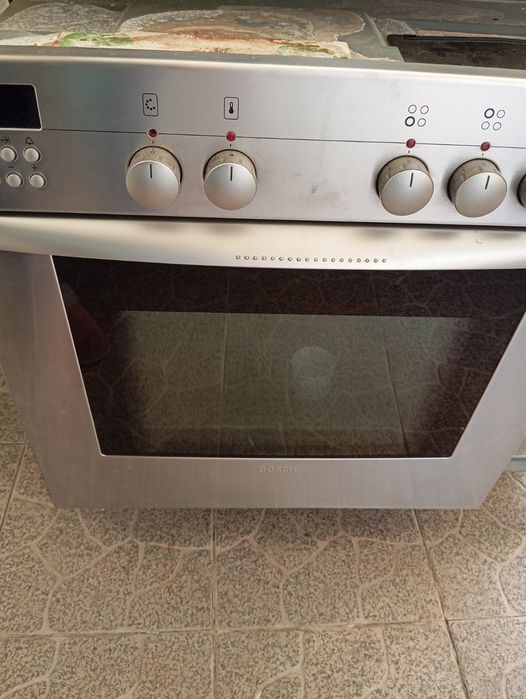 Forno para peças a funcionar