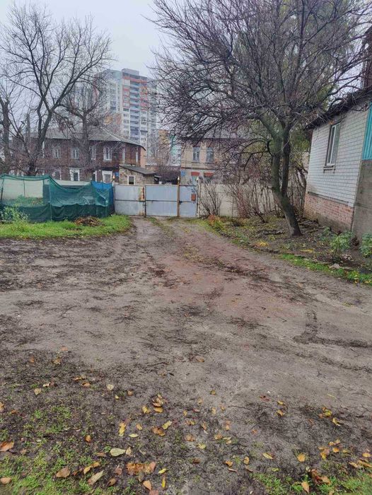 Gk Продам 2 кімнатну квартиру біля метро Левада